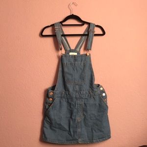 Overall dress